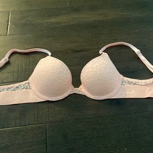 Victoria’s Secret PINK wear everywhere push-up bra.